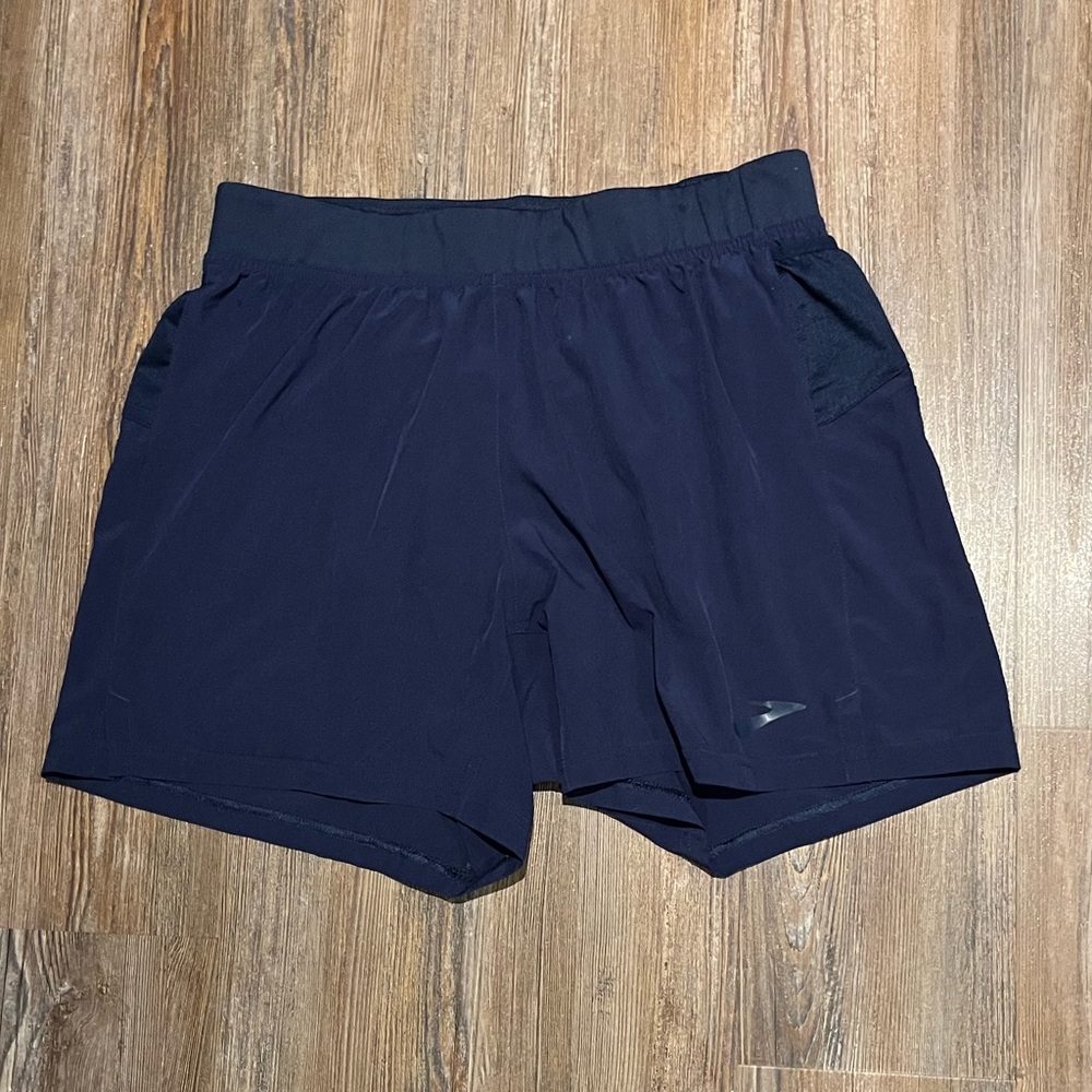 BROOKS women running shorts
